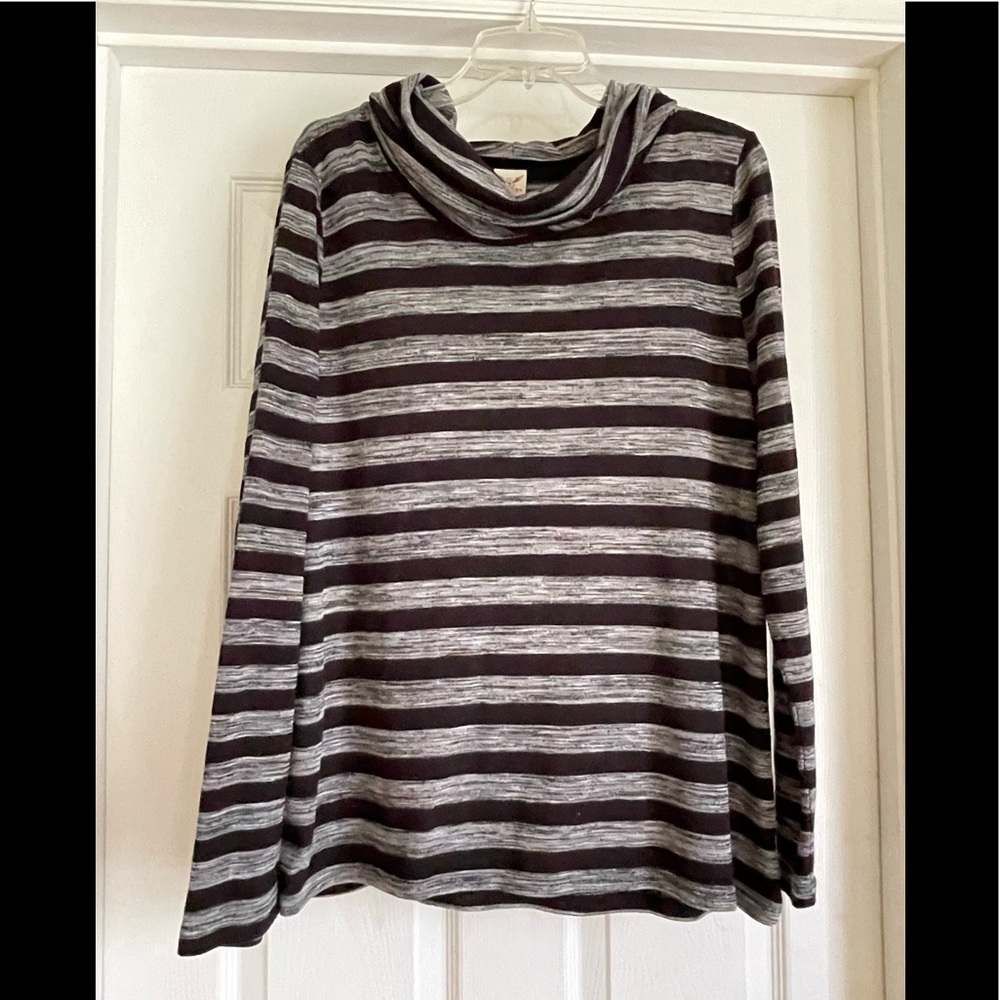 Faded Glory cowl neck, long sleeved top
